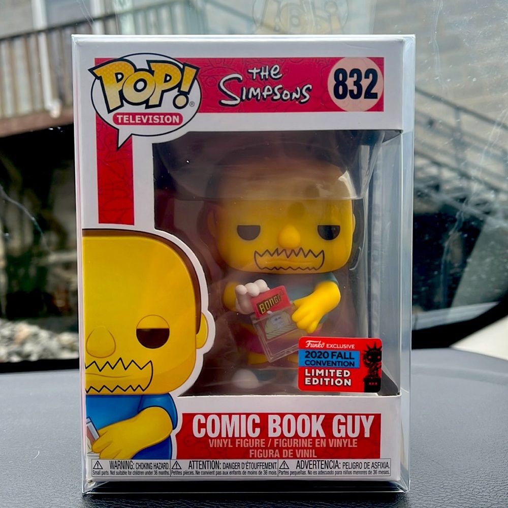 The Simpson comic book guy pop number 832 2020 fall convention limited edition
